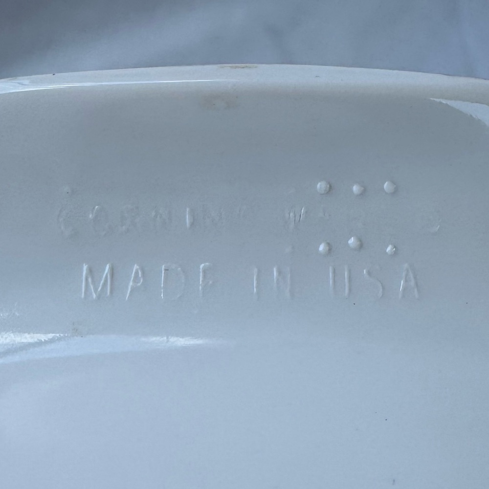 Vintage CorningWare Shadow Iris 1.5-Liter Casserole Dish with Lid A- 1 1/2-B - Picture 9 of 14